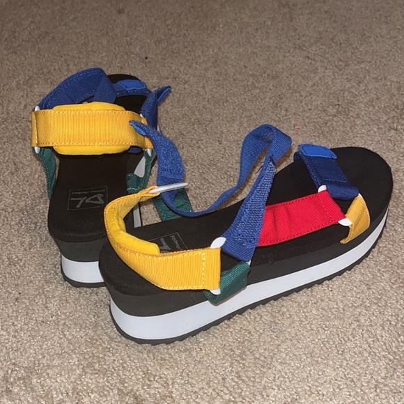 Multicolor platform sandals - Picture 3 of 4